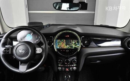 MINI Hatch, 2024 год, 2 780 010 рублей, 7 фотография