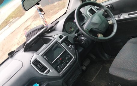 Mitsubishi Mirage VI рестайлинг, 1999 год, 300 000 рублей, 5 фотография