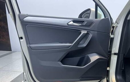 Volkswagen Tiguan II, 2021 год, 2 190 000 рублей, 5 фотография