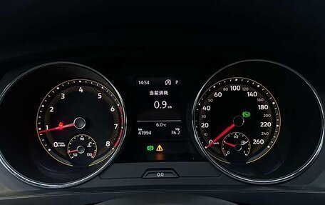 Volkswagen Tiguan II, 2021 год, 2 190 000 рублей, 11 фотография