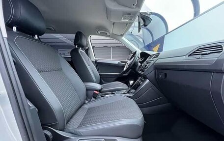 Volkswagen Tiguan II, 2021 год, 2 190 000 рублей, 15 фотография