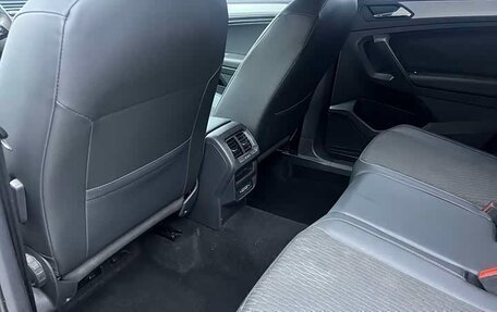 Volkswagen Tiguan II, 2021 год, 2 190 000 рублей, 18 фотография