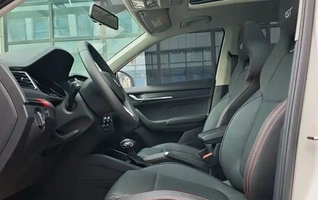 Skoda Kamiq I, 2022 год, 1 820 000 рублей, 9 фотография