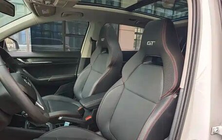 Skoda Kamiq I, 2022 год, 1 820 000 рублей, 8 фотография