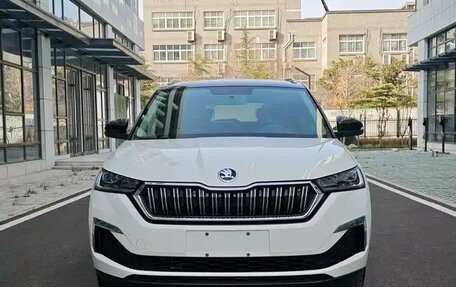 Skoda Kamiq I, 2022 год, 1 820 000 рублей, 2 фотография