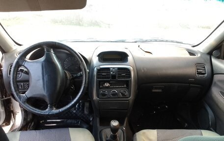 Mitsubishi Carisma I, 2000 год, 140 000 рублей, 8 фотография