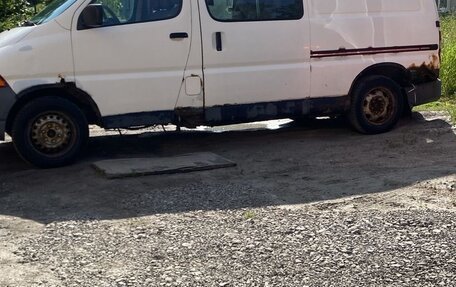 Toyota HiAce H50 H60 H70, 1983 год, 249 000 рублей, 2 фотография