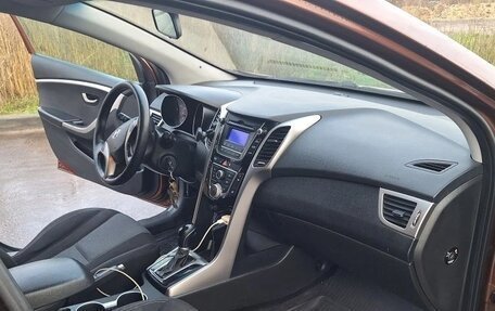 Hyundai i30 II рестайлинг, 2012 год, 763 000 рублей, 11 фотография