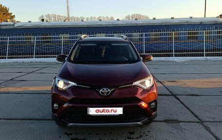 Toyota RAV4, 2017 год, 2 800 000 рублей, 5 фотография