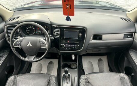 Mitsubishi Outlander III рестайлинг 3, 2014 год, 1 949 000 рублей, 16 фотография