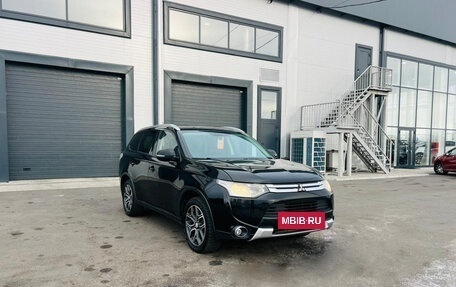 Mitsubishi Outlander III рестайлинг 3, 2014 год, 1 949 000 рублей, 8 фотография