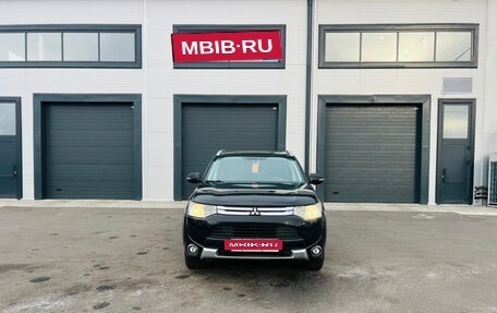 Mitsubishi Outlander III рестайлинг 3, 2014 год, 1 949 000 рублей, 9 фотография