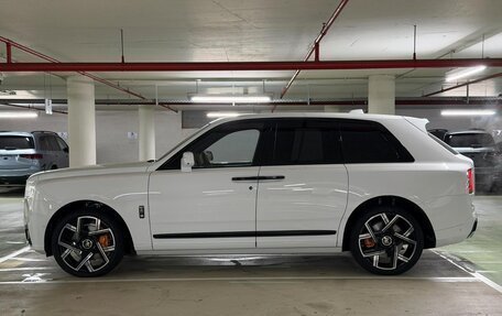 Rolls-Royce Cullinan, 2025 год, 72 000 000 рублей, 7 фотография