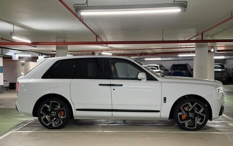 Rolls-Royce Cullinan, 2025 год, 72 000 000 рублей, 5 фотография