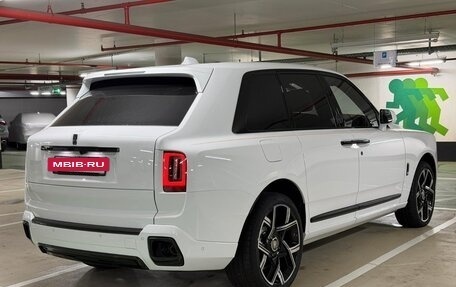 Rolls-Royce Cullinan, 2025 год, 72 000 000 рублей, 3 фотография