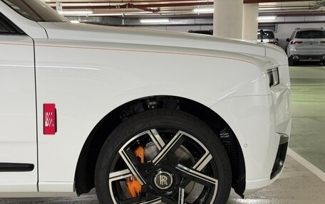 Rolls-Royce Cullinan, 2025 год, 72 000 000 рублей, 9 фотография