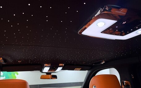 Rolls-Royce Cullinan, 2025 год, 72 000 000 рублей, 19 фотография