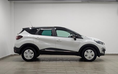 Renault Kaptur I рестайлинг, 2018 год, 1 490 000 рублей, 29 фотография