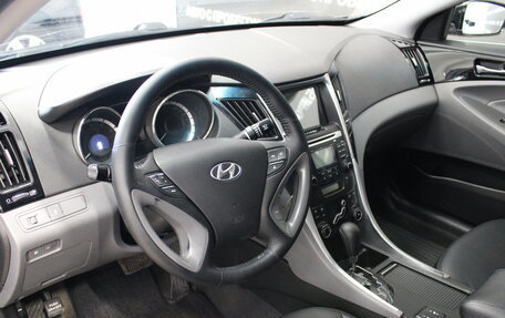 Hyundai Sonata VI, 2010 год, 1 049 000 рублей, 7 фотография