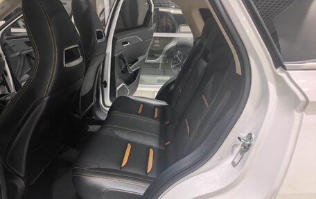 FAW Bestune T77, 2022 год, 2 150 000 рублей, 9 фотография