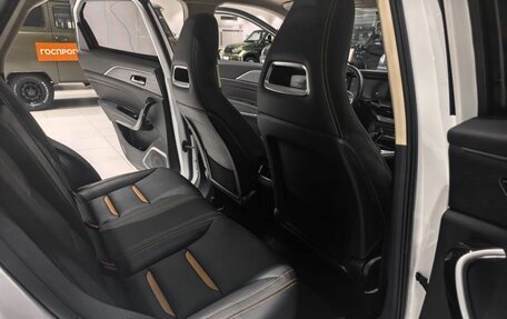 FAW Bestune T77, 2022 год, 2 150 000 рублей, 10 фотография