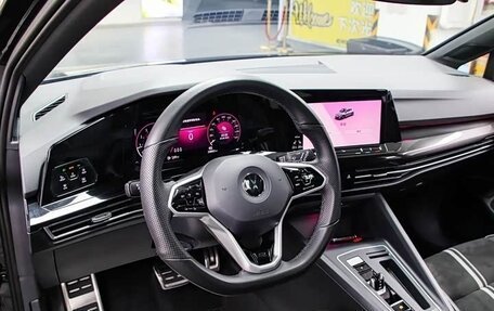 Volkswagen Golf VIII, 2022 год, 1 650 333 рублей, 8 фотография