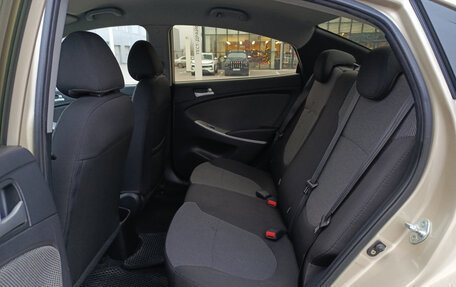 Hyundai Solaris II рестайлинг, 2013 год, 870 000 рублей, 16 фотография