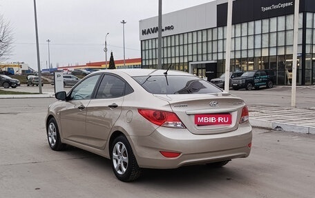Hyundai Solaris II рестайлинг, 2013 год, 870 000 рублей, 11 фотография