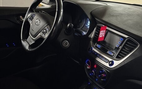 Hyundai Solaris II рестайлинг, 2017 год, 1 350 000 рублей, 6 фотография