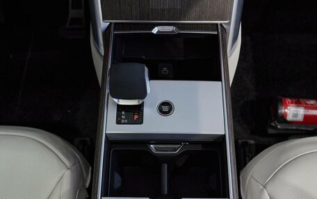 Land Rover Range Rover IV рестайлинг, 2025 год, 23 800 000 рублей, 20 фотография