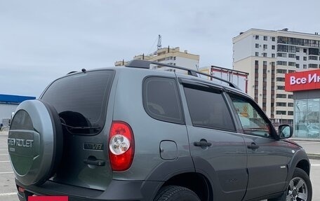 Chevrolet Niva I рестайлинг, 2018 год, 850 000 рублей, 3 фотография