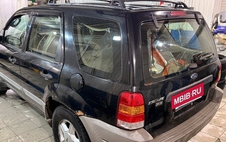 Ford Escape II, 2000 год, 300 000 рублей, 4 фотография