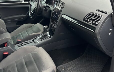 Volkswagen Golf VII, 2019 год, 2 300 000 рублей, 14 фотография