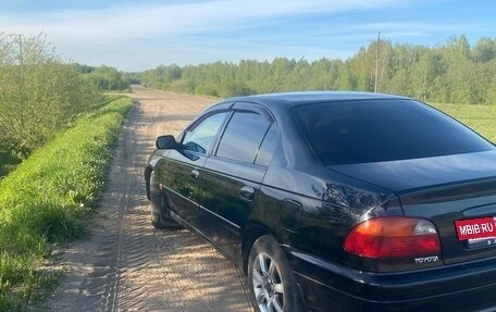 Toyota Avensis III рестайлинг, 1999 год, 250 000 рублей, 2 фотография