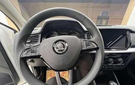 Skoda Kamiq I, 2022 год, 1 720 000 рублей, 25 фотография