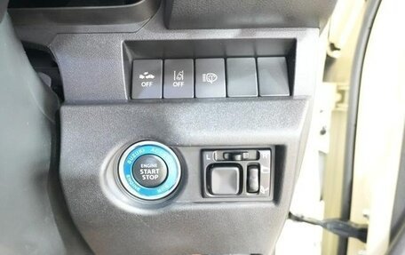 Suzuki Jimny, 2021 год, 1 067 000 рублей, 16 фотография