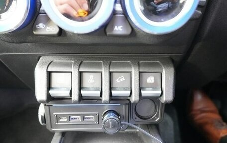 Suzuki Jimny, 2021 год, 1 067 000 рублей, 24 фотография