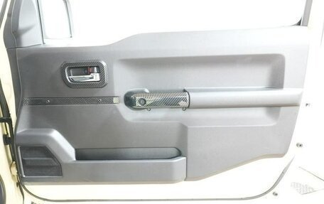 Suzuki Jimny, 2021 год, 1 067 000 рублей, 32 фотография