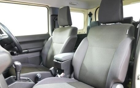 Suzuki Jimny, 2021 год, 1 067 000 рублей, 33 фотография