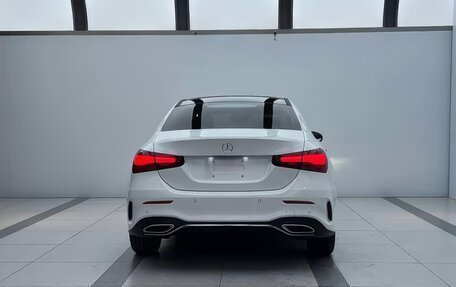 Mercedes-Benz A-Класс, 2022 год, 2 210 000 рублей, 5 фотография