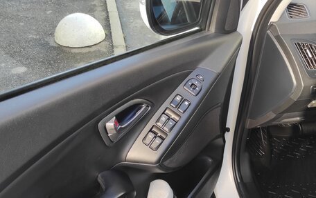 Hyundai ix35 I рестайлинг, 2014 год, 1 640 000 рублей, 13 фотография