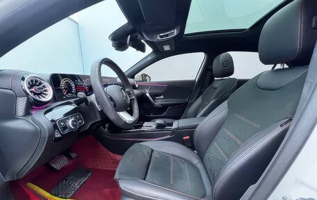 Mercedes-Benz A-Класс, 2022 год, 2 210 000 рублей, 8 фотография