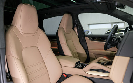 Porsche Cayenne III, 2025 год, 25 286 700 рублей, 2 фотография