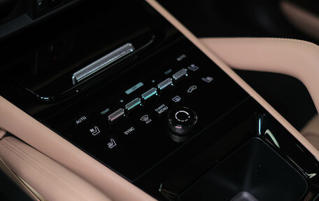 Porsche Cayenne III, 2025 год, 25 286 700 рублей, 26 фотография