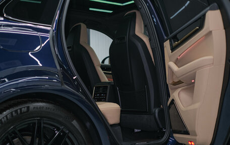 Porsche Cayenne III, 2025 год, 25 286 700 рублей, 28 фотография