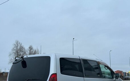 Nissan Serena II, 2001 год, 445 000 рублей, 2 фотография