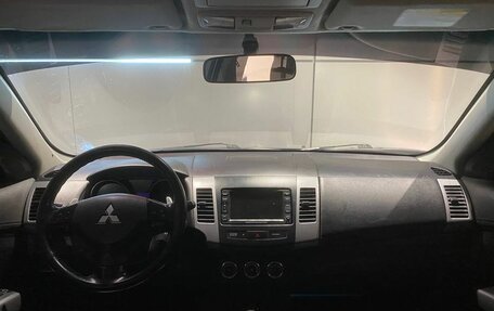 Mitsubishi Outlander III рестайлинг 3, 2011 год, 1 155 000 рублей, 9 фотография