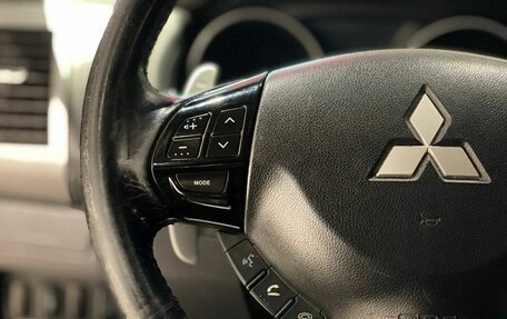 Mitsubishi Outlander III рестайлинг 3, 2011 год, 1 155 000 рублей, 11 фотография