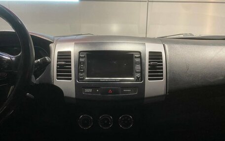 Mitsubishi Outlander III рестайлинг 3, 2011 год, 1 155 000 рублей, 14 фотография