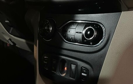 Renault Logan II, 2014 год, 602 000 рублей, 15 фотография